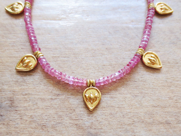 Supreme Pink Lotus Necklace Gemstone Pink Sapphire