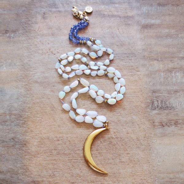 gold crescent moon necklace
